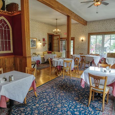 Rockwell Falls Inn And Wine Bar Lake Luzerne Экстерьер фото