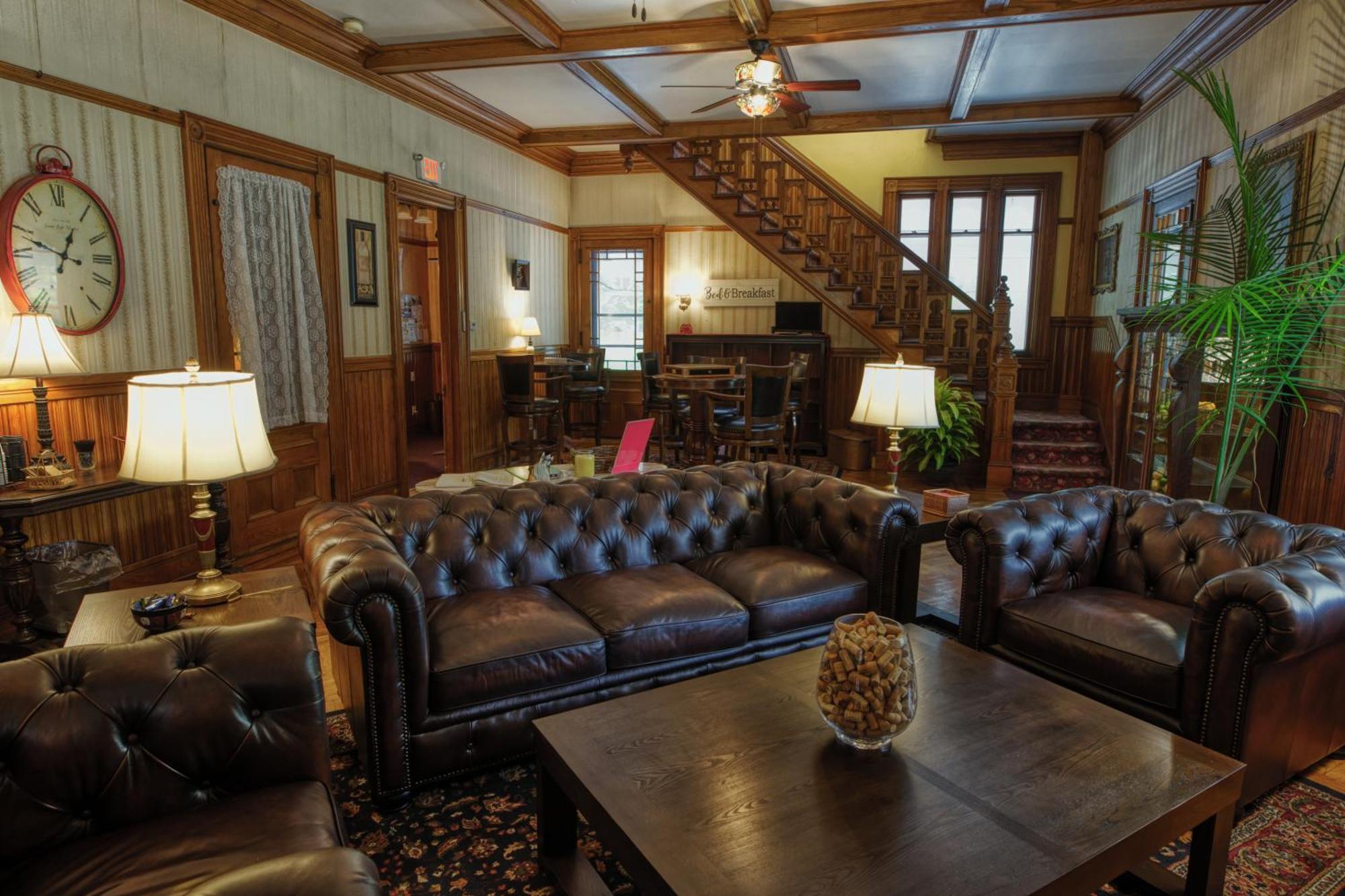 Rockwell Falls Inn And Wine Bar Lake Luzerne Экстерьер фото